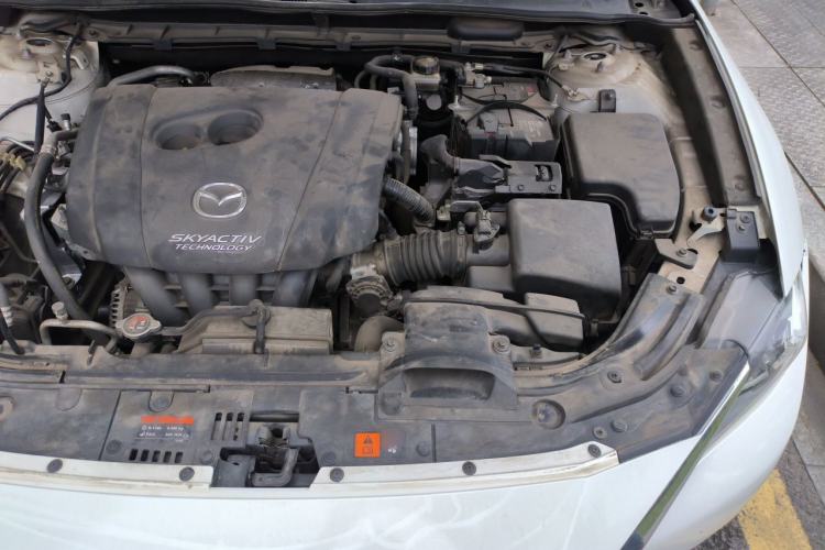 Used Mazda CX-4 2018 2.0L Automatic Two-Wheel Drive Blue Sky Dynamic Version China V Standard Engine Bay Left