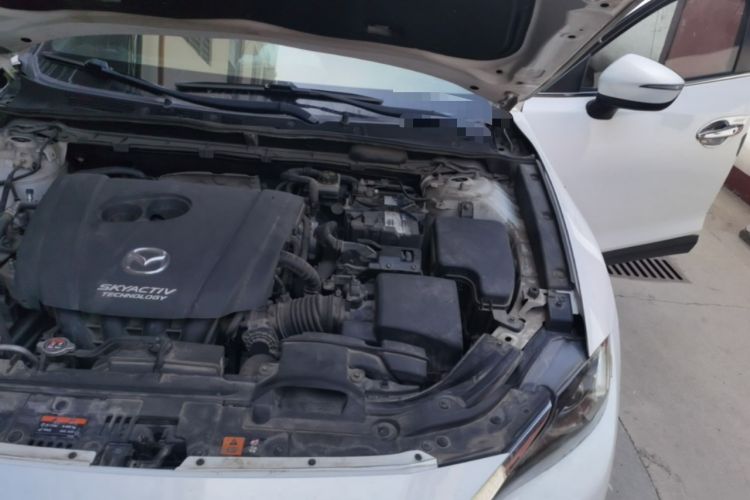 Used Mazda CX-4 2018 2.0L Automatic Two-Wheel Drive Blue Sky Premium Upgrade Version China V Standard Engine Bay Left