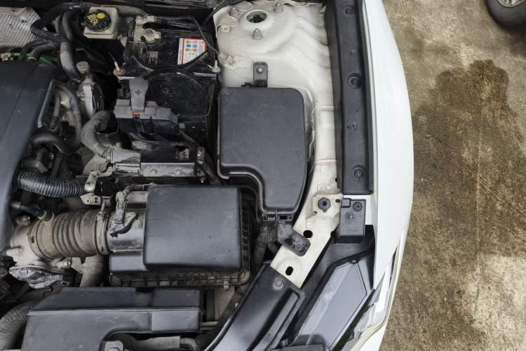 Used Mazda CX-4 2018 2.5L Automatic 4x4 Sky Passion Edition China VI Standard Engine Bay Left