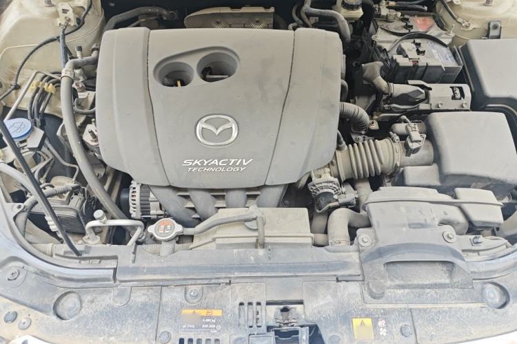 Used Mazda CX-4 2018 2.0L Automatic Two-Wheel Drive Blue Sky Dynamic Version China V Standard Engine Bay