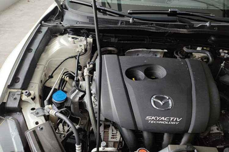 Used Mazda CX-4 2018 2.5L Automatic 4x4 Blue Sky Sport Edition China V Standard Engine Bay Right