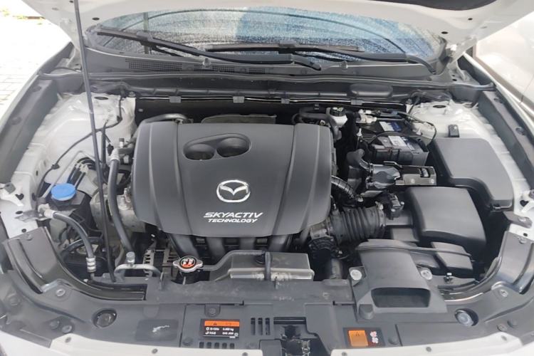 Used Mazda CX-4 2018 2.0L Automatic Two-Wheel Drive Blue Sky Dynamic Version China V Standard Engine Bay