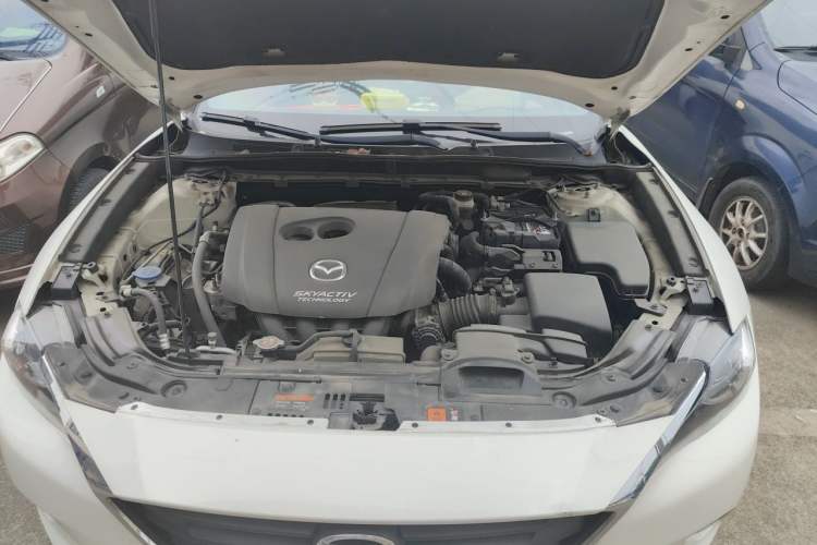 Used Mazda CX-4 2018 2.0L Automatic Two-Wheel Drive Blue Sky Dynamic Version China V Standard Engine Bay