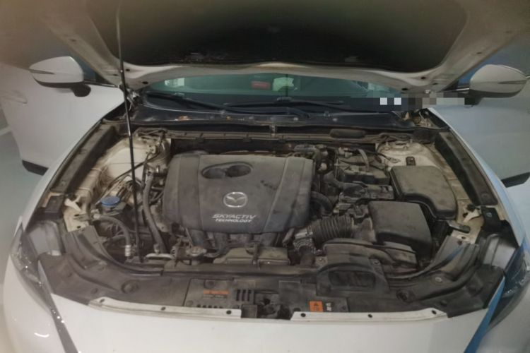 Used Mazda CX-4 2018 2.0L Automatic Two-Wheel Drive Blue Sky Dynamic Version China V Standard Engine Bay