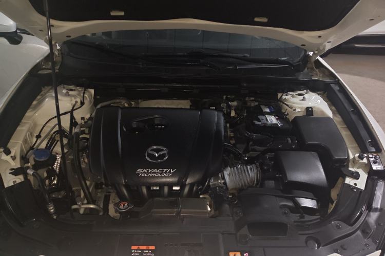 Used Mazda CX-4 2018 2.0L Automatic Two-Wheel Drive Blue Sky Exploration Version China V Standard Engine Bay