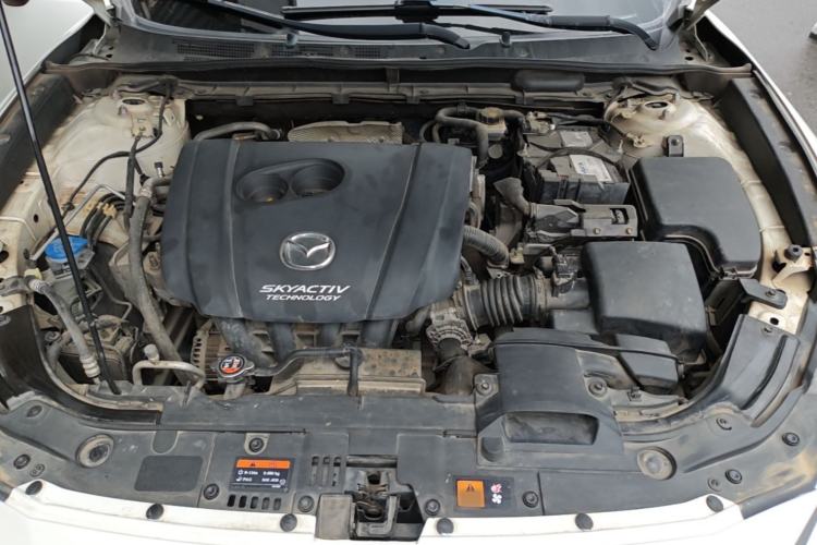 Used Mazda CX-4 2018 2.0L Automatic Two-Wheel Drive Blue Sky Dynamic Version China V Standard Engine Bay