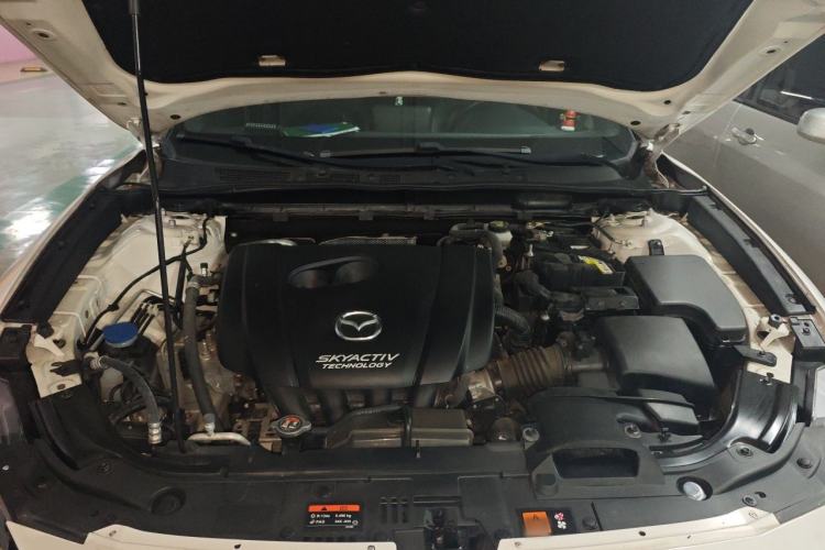 Used Mazda CX-4 2018 2.0L Automatic Two-Wheel Drive Blue Sky Dynamic Version China V Standard Engine Bay