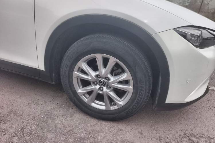 Used Mazda CX-4 2018 2.0L Automatic Two-Wheel Drive Blue Sky Exploration Version China V Standard Exterior 1