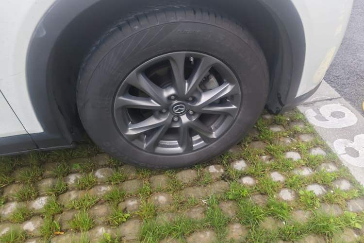Used Mazda CX-4 2018 2.0L Automatic Two-Wheel Drive Blue Sky Premium Upgrade Version China VI Standard Exterior 1