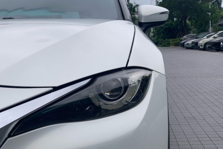 Used Mazda CX-4 2018 2.5L Automatic 4x4 Blue Sky Sport Edition China V Standard Exterior 10