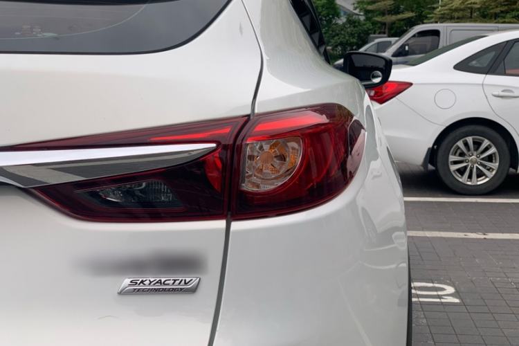 Used Mazda CX-4 2018 2.5L Automatic 4x4 Blue Sky Sport Edition China V Standard Exterior 11