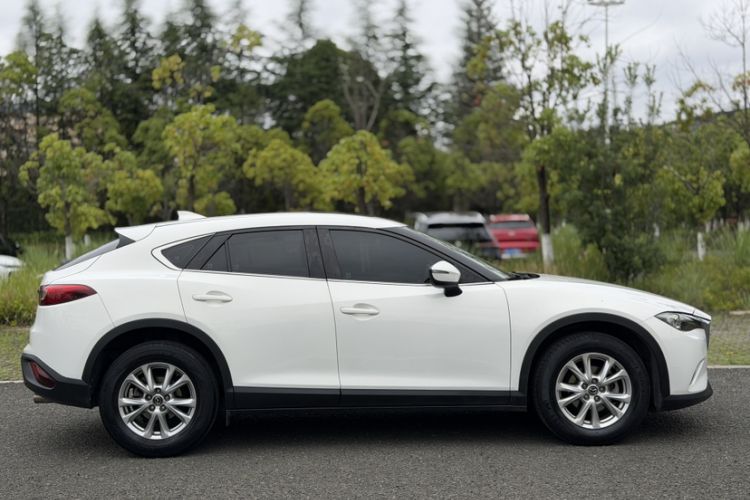 Used Mazda CX-4 2018 2.0L Automatic Two-Wheel Drive Blue Sky Dynamic Version China V Standard Exterior 13