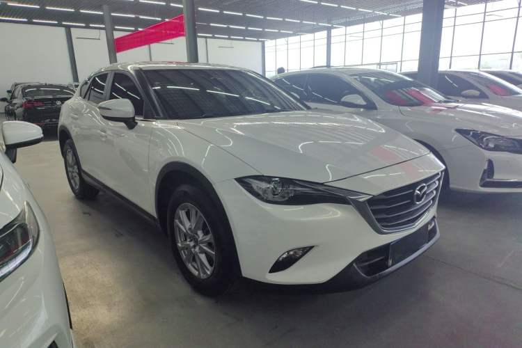 Used Mazda CX-4 2018 2.0L Automatic Two-Wheel Drive Blue Sky Dynamic Version China V Standard Exterior 2