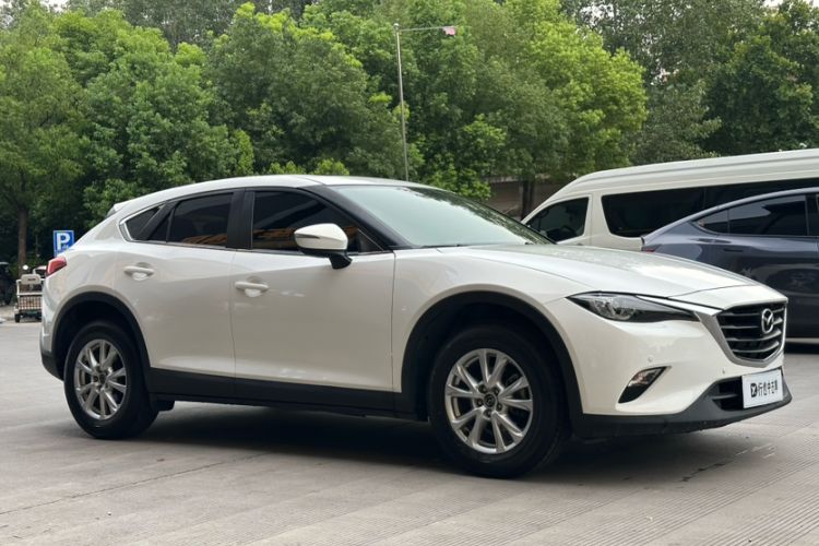 Used Mazda CX-4 2018 2.0L Automatic 2WD Blue Sky Exploration Edition China VI Standard Exterior 2