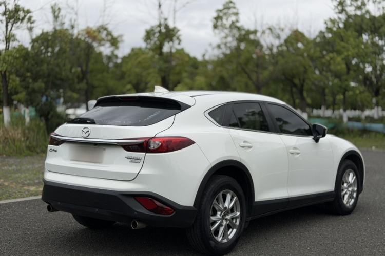 Used Mazda CX-4 2018 2.0L Automatic Two-Wheel Drive Blue Sky Dynamic Version China V Standard Exterior 2