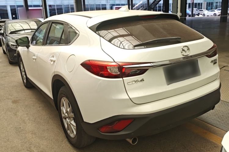 Used Mazda CX-4 2018 2.0L Automatic Two-Wheel Drive Blue Sky Dynamic Version China V Standard Exterior 2