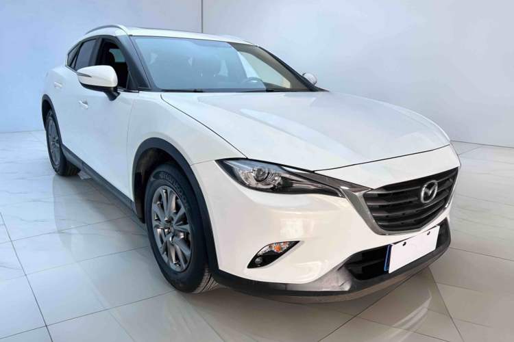 Used Mazda CX-4 2018 2.0L Automatic Two-Wheel Drive Blue Sky Premium Upgrade Version China VI Standard Exterior 2