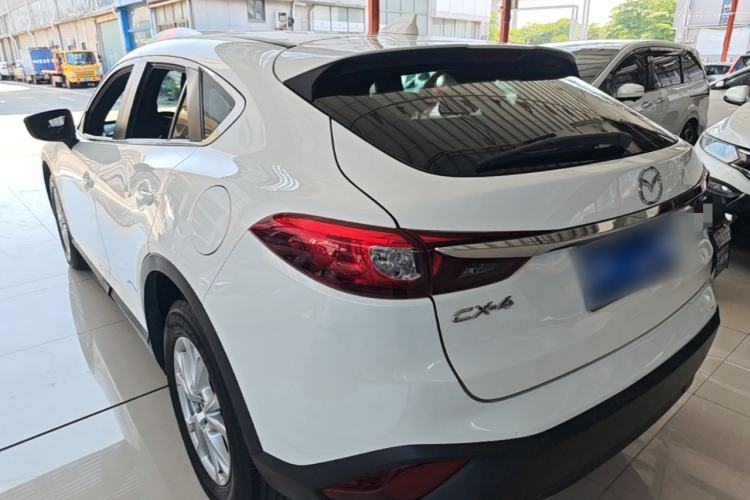 Used Mazda CX-4 2018 2.0L Automatic Two-Wheel Drive Blue Sky Dynamic Version China V Standard Exterior 2