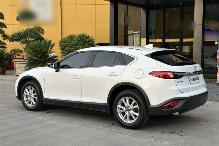 Used Mazda CX-4 2018 2.0L Automatic 2WD Blue Sky Exploration Edition China VI Standard Exterior 3