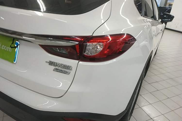 Used Mazda CX-4 2018 2.0L Manual Two-Wheel Drive Blue Sky Dynamic Edition China V Standard Exterior 3