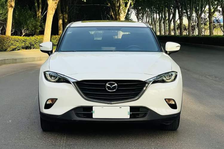 Used Mazda CX-4 2018 2.0L Automatic Two-Wheel Drive Blue Sky Dynamic Version China V Standard Exterior 3