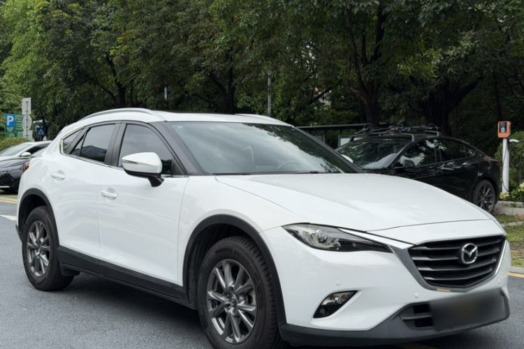 Used Mazda CX-4 2018 2.0L Automatic Two-Wheel Drive Blue Sky Premium Upgrade Version China VI Standard Exterior 4