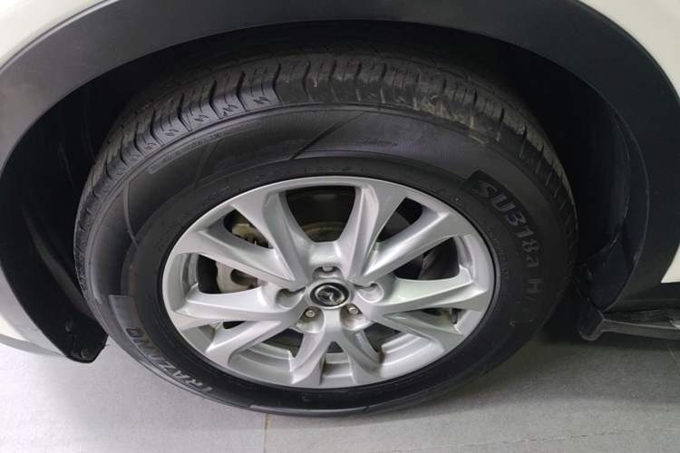 Used Mazda CX-4 2018 2.0L Automatic Two-Wheel Drive Blue Sky Dynamic Version China V Standard Exterior 4