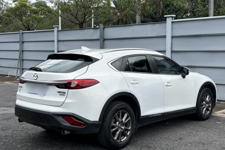 Used Mazda CX-4 2018 2.0L Automatic Two-Wheel Drive Blue Sky Premium Upgrade Version China VI Standard Exterior 4