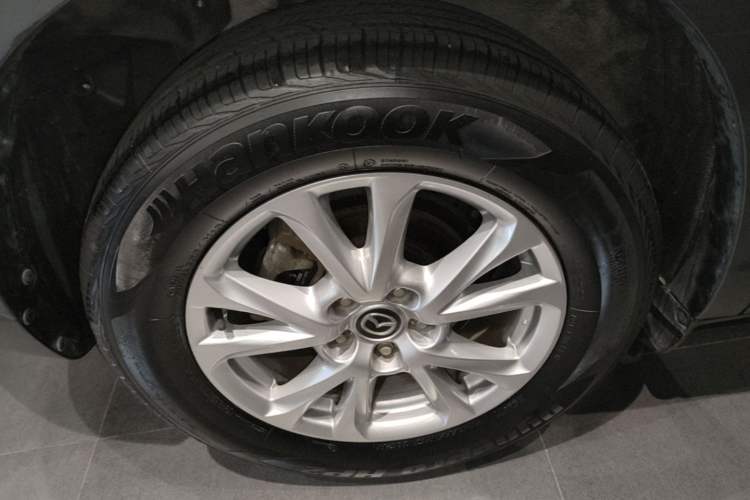 Used Mazda CX-4 2018 2.0L Automatic Two-Wheel Drive Blue Sky Exploration Version China V Standard Exterior 5