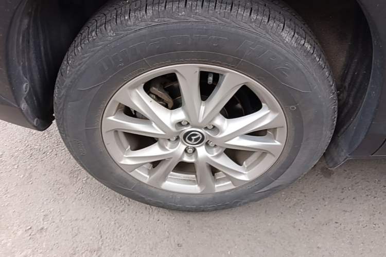 Used Mazda CX-4 2018 2.0L Automatic Two-Wheel Drive Blue Sky Dynamic Version China VI Standard Exterior 5