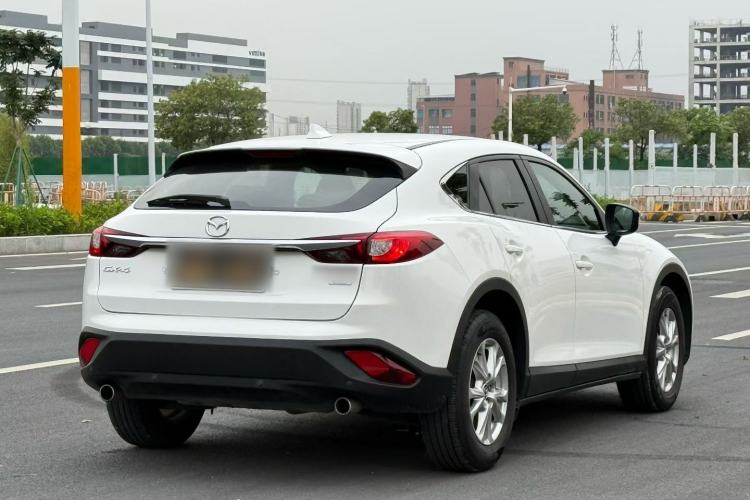 Used Mazda CX-4 2018 2.0L Automatic Two-Wheel Drive Blue Sky Dynamic Version China VI Standard Exterior 5