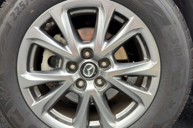 Used Mazda CX-4 2018 2.0L Automatic Two-Wheel Drive Blue Sky Premium Upgrade Version China VI Standard Exterior 5