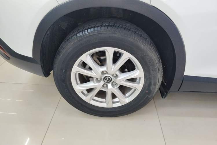 Used Mazda CX-4 2018 2.0L Automatic Two-Wheel Drive Blue Sky Dynamic Version China V Standard Exterior 5