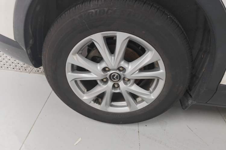 Used Mazda CX-4 2018 2.0L Automatic Two-Wheel Drive Blue Sky Dynamic Version China VI Standard Exterior 5