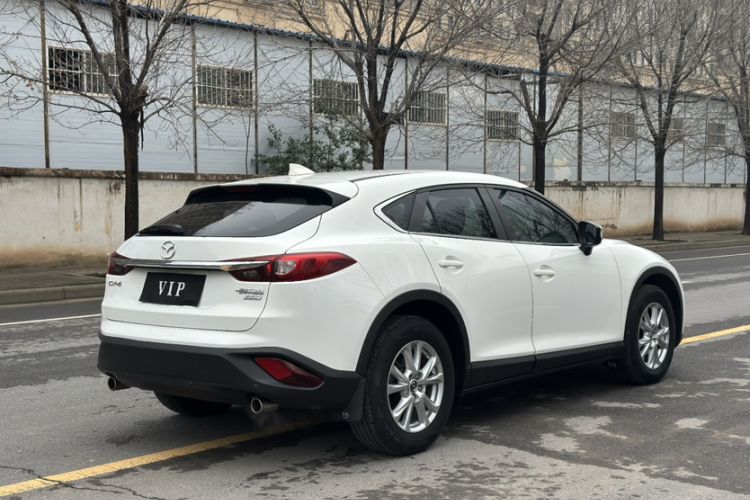 Used Mazda CX-4 2018 2.0L Automatic Two-Wheel Drive Blue Sky Dynamic Version China VI Standard Exterior 5
