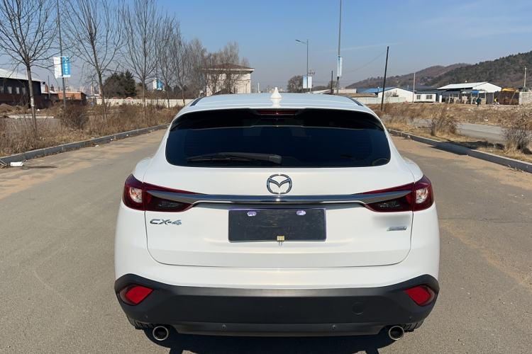 Used Mazda CX-4 2018 2.0L Automatic Two-Wheel Drive Blue Sky Dynamic Version China V Standard Exterior 5