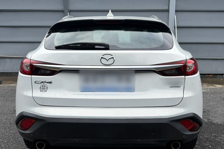 Used Mazda CX-4 2018 2.0L Automatic Two-Wheel Drive Blue Sky Premium Upgrade Version China VI Standard Exterior 6