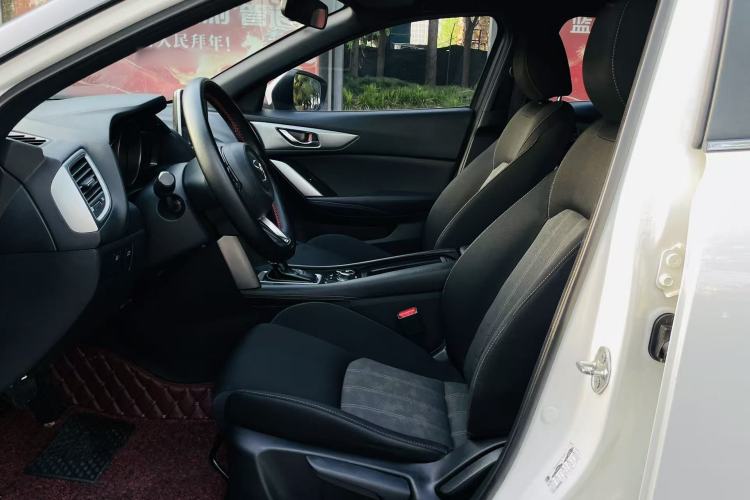 Used Mazda CX-4 2018 2.0L Automatic Two-Wheel Drive Blue Sky Dynamic Version China V Standard Exterior 9