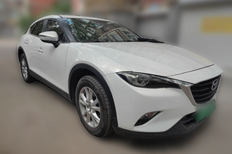 Used Mazda CX-4 2018 2.0L Automatic Two-Wheel Drive Blue Sky Dynamic Version China VI Standard Front Right 45 Deg