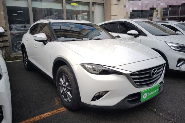 Used Mazda CX-4 2018 2.0L Automatic Two-Wheel Drive Blue Sky Premium Upgrade Version China VI Standard Front Right 45 Deg