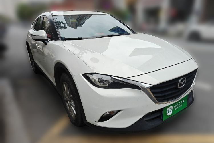 Used Mazda CX-4 2018 2.0L Automatic Two-Wheel Drive Blue Sky Dynamic Version China V Standard Front Right 45 Deg