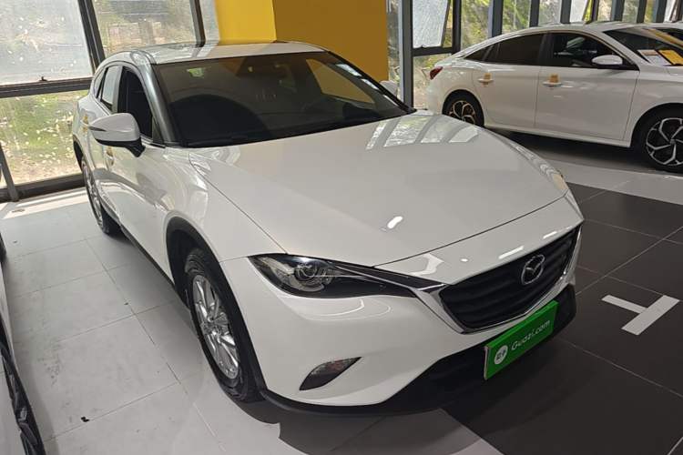Used Mazda CX-4 2018 2.0L Automatic Two-Wheel Drive Blue Sky Exploration Version China V Standard Front Right 45 Deg
