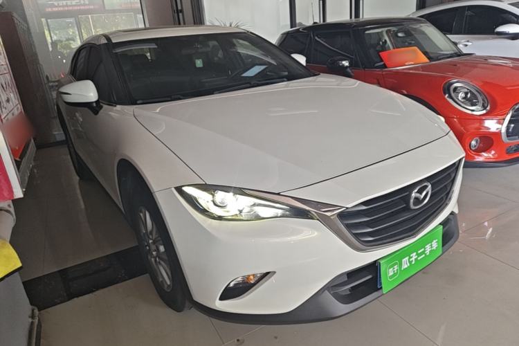 Used Mazda CX-4 2018 2.0L Automatic Two-Wheel Drive Blue Sky Dynamic Version China V Standard Front Right 45 Deg