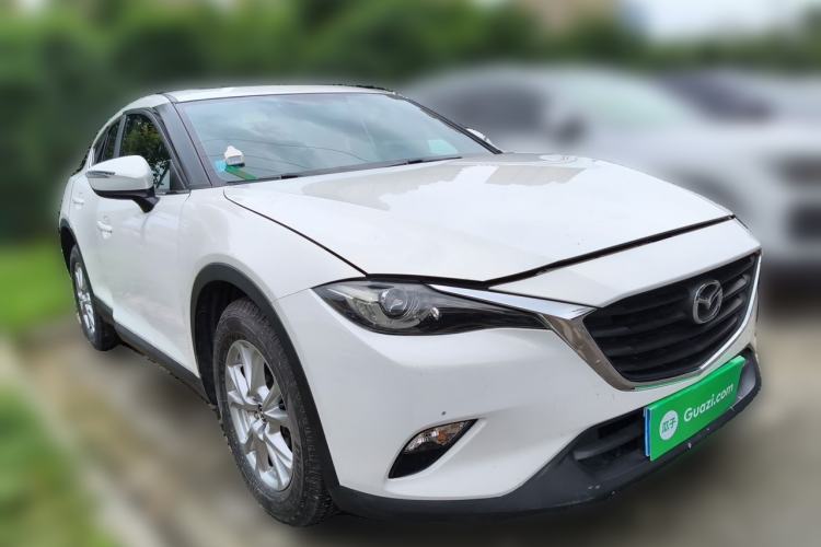 Used Mazda CX-4 2018 2.0L Automatic Two-Wheel Drive Blue Sky Dynamic Version China V Standard Front Right 45 Deg