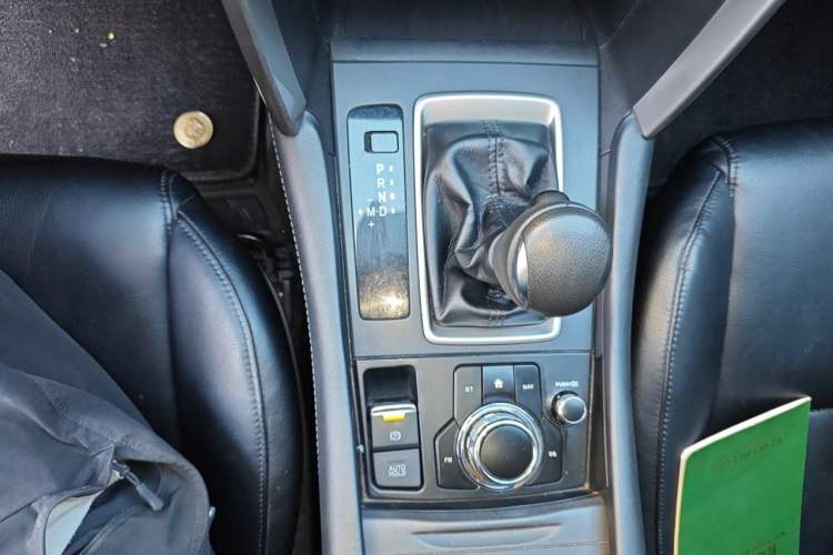 Used Mazda CX-4 2018 2.0L Automatic Two-Wheel Drive Blue Sky Dynamic Version China V Standard Gear Lever
