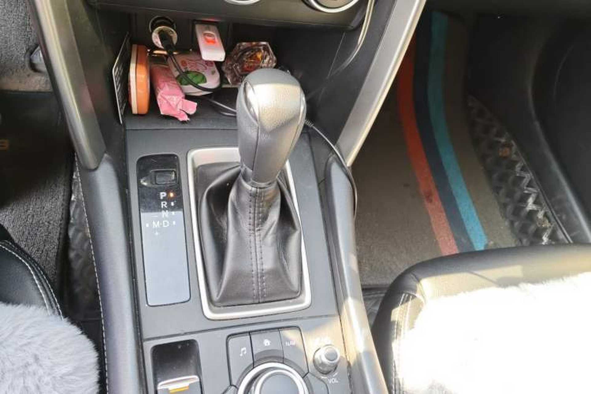 Used Mazda CX-4 2018 2.0L Automatic Two-Wheel Drive Blue Sky Dynamic Version China V Standard Gear Lever