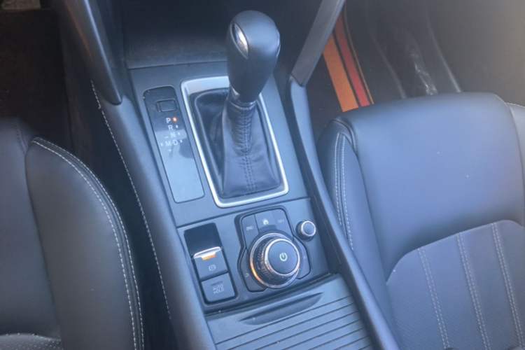 Used Mazda CX-4 2018 2.0L Automatic Two-Wheel Drive Blue Sky Dynamic Version China V Standard Gear Lever