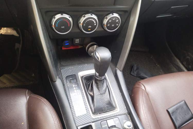 Used Mazda CX-4 2018 2.0L Automatic Two-Wheel Drive Blue Sky Dynamic Version China V Standard Gear Lever