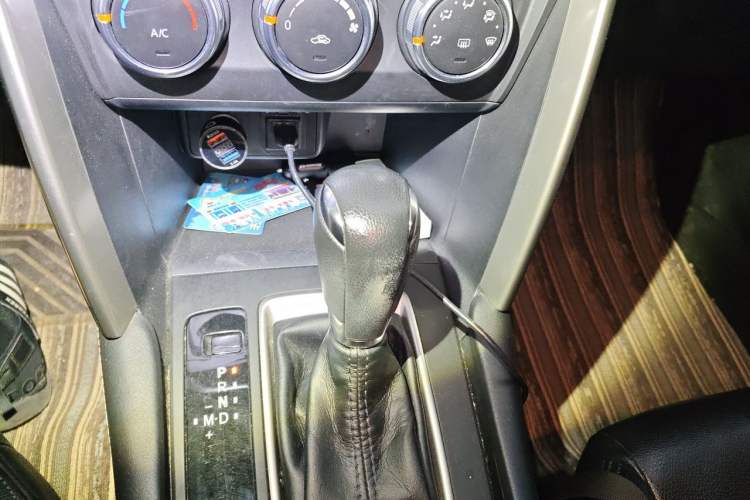 Used Mazda CX-4 2018 2.0L Automatic Two-Wheel Drive Blue Sky Dynamic Version China VI Standard Gear Lever