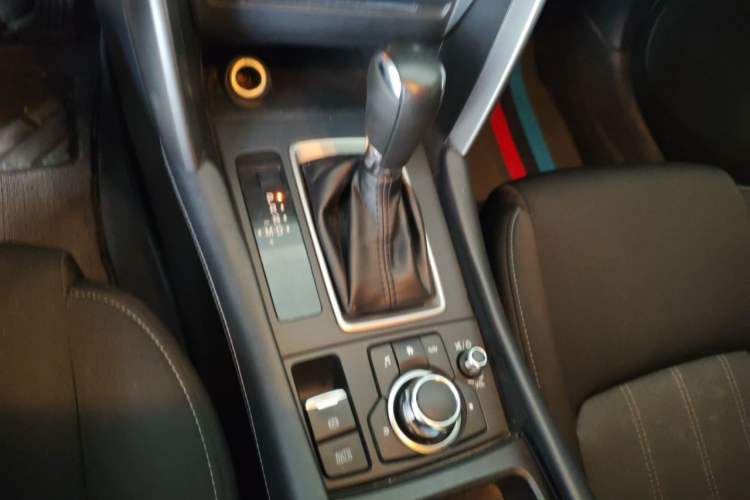 Used Mazda CX-4 2018 2.0L Automatic Two-Wheel Drive Blue Sky Exploration Version China V Standard Gear Lever